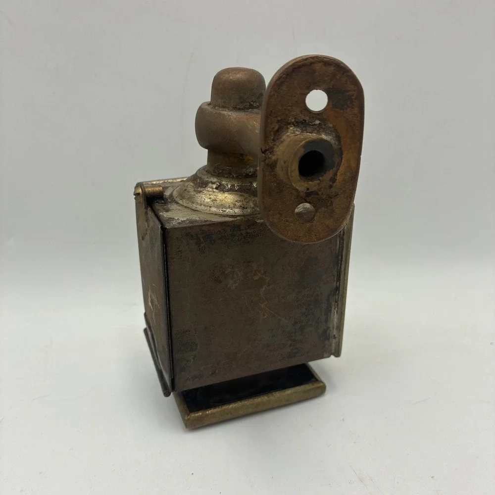 Antique Brass Metal Carriage Buggy Lantern Wall Mount Swivel Bracket Glass Lamp